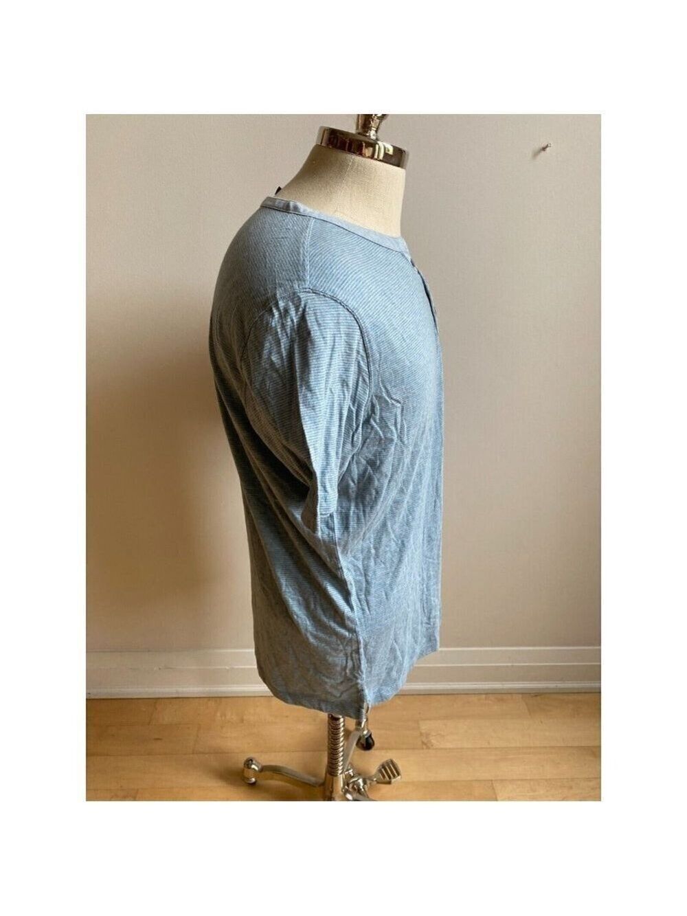 ROBERT Barakett BNWOT Men Tshirt "Cecil" Blue Striped Y Neck Henley - Picture 3 of 7